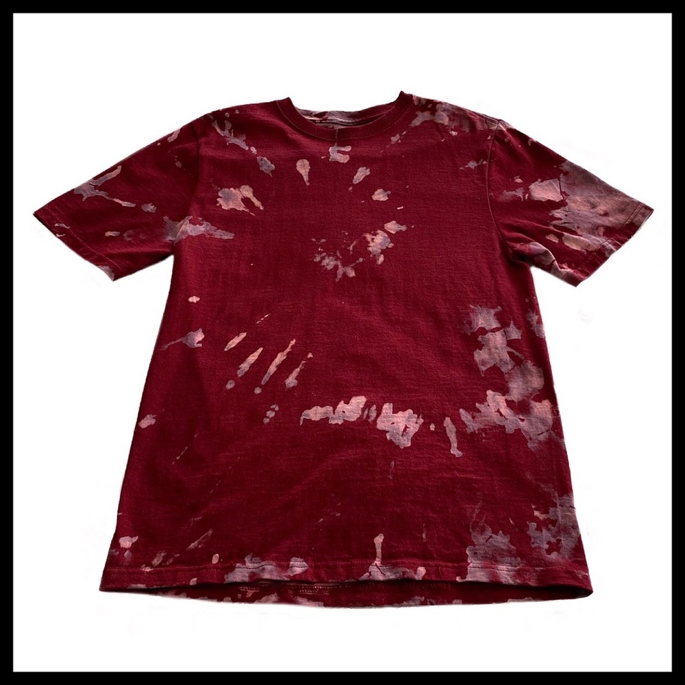 🆕Reverse Tie Dye, Custom Made Red, Purple T-shirt